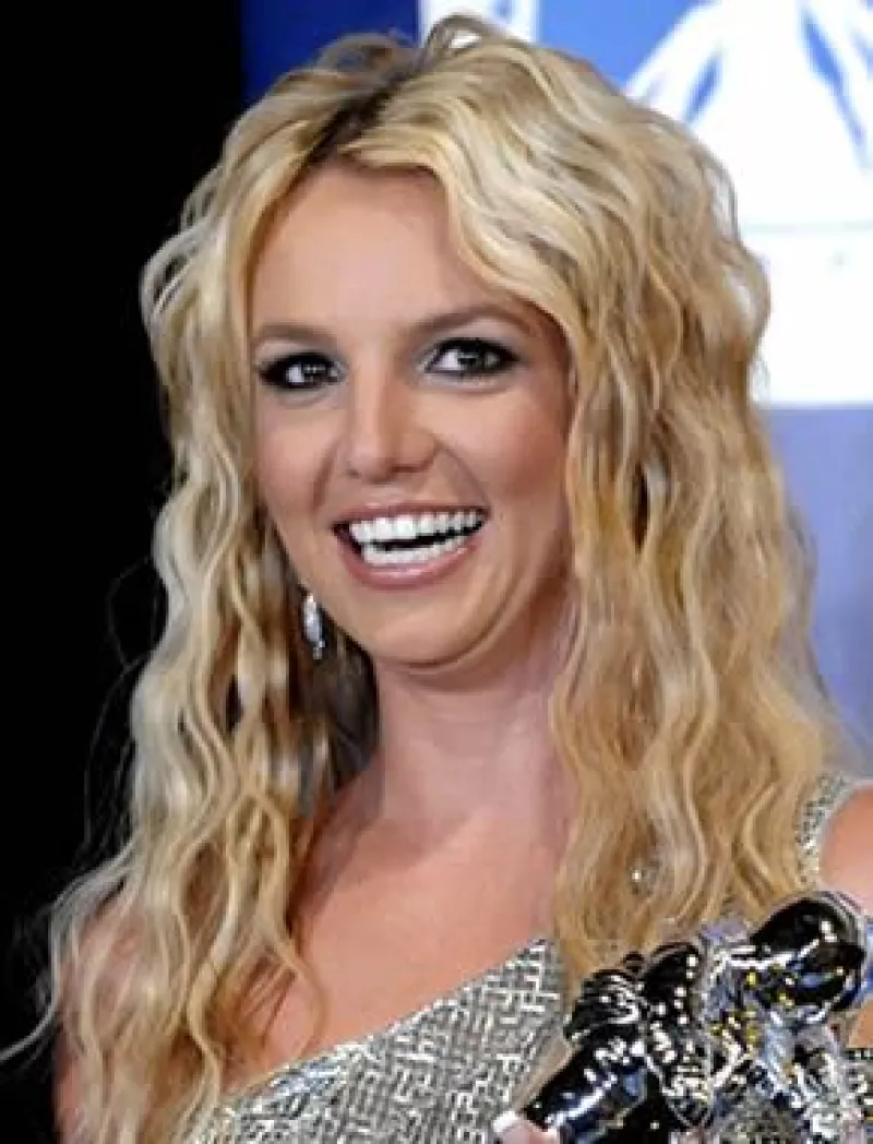 Por un accidente de tránsito, la problemática cantante podría quedar en libertad condicional.