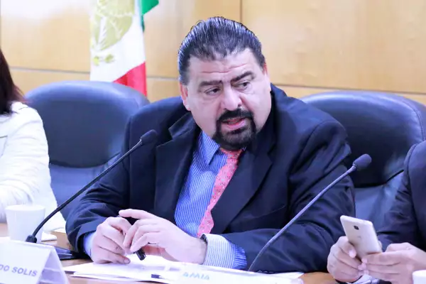 Eduardo solís