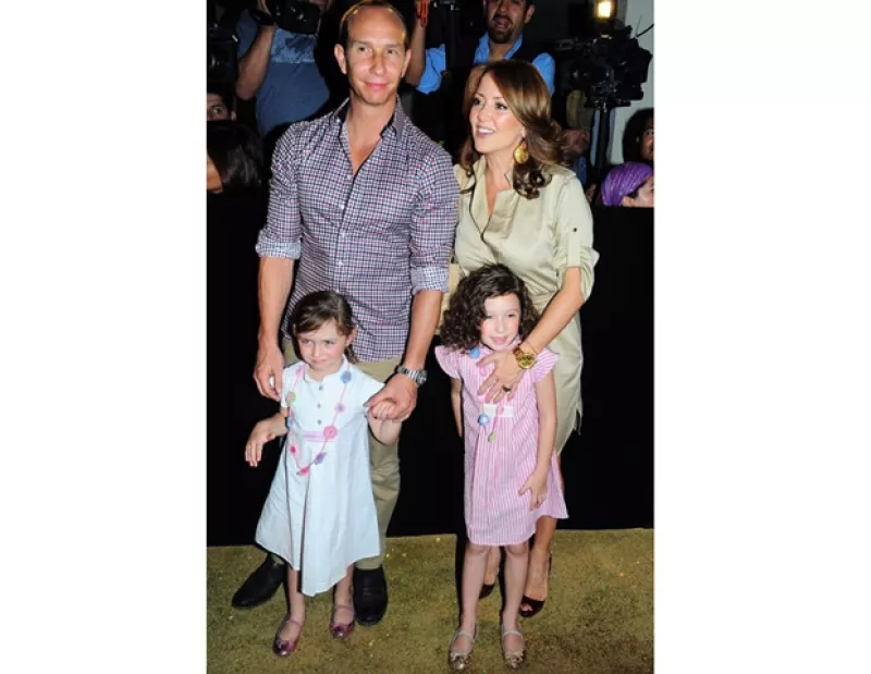 El medio artístico parece ser un entorno difícil cuando se trata de llevar una relación amorosa estable, más aún si ambos son famosos.  Ellos sí lo han logrado.