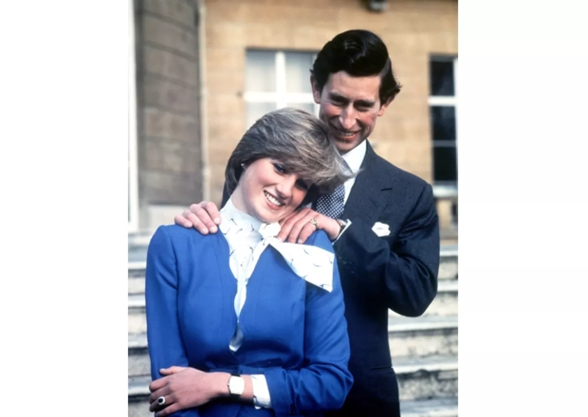 Carlos y Diana se comprometieron el 24 de febrero de 1981.