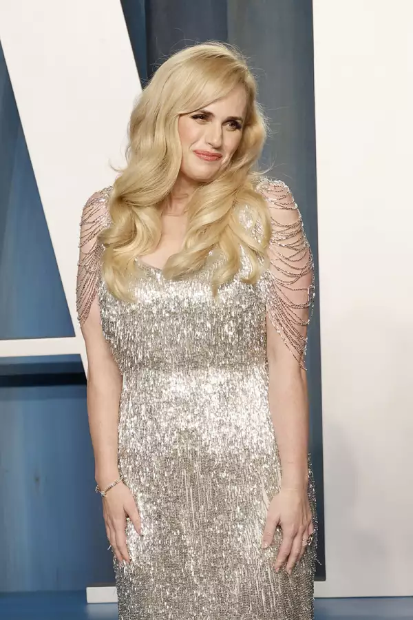 La actriz Rebel Wilson salió del clóset 