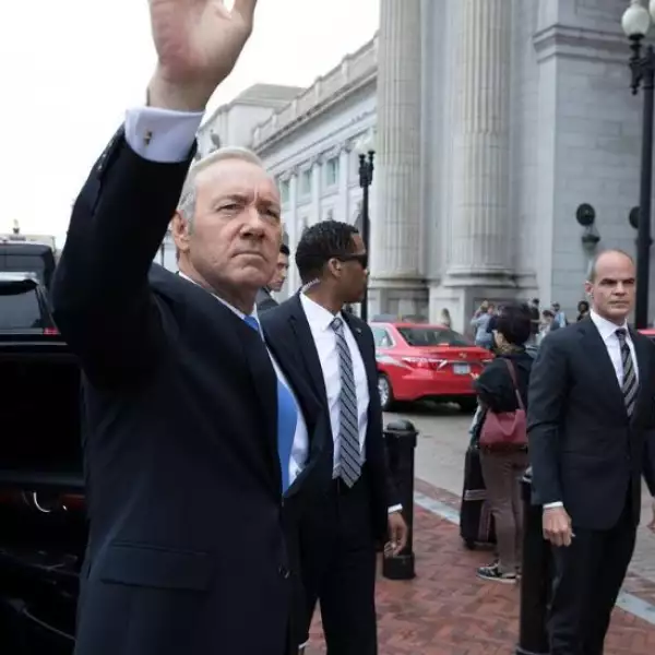 Pete Souza sigue a Underwood