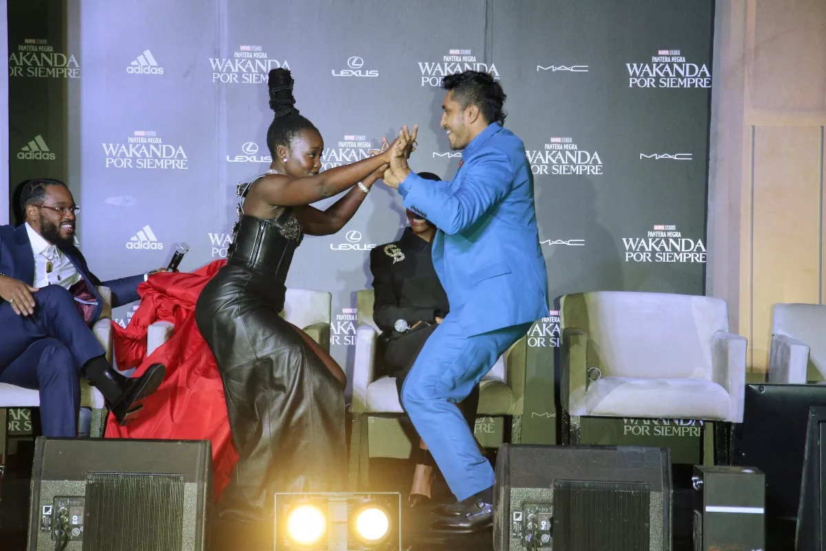 Tenoch-Huerta-Lupita-Nyong'o