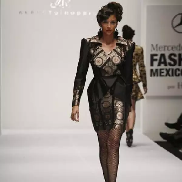 Desfile Alberto Rodríguez