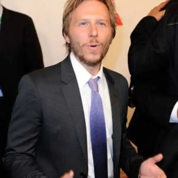 Noel Schajris sonriente y con la mejor vibra.