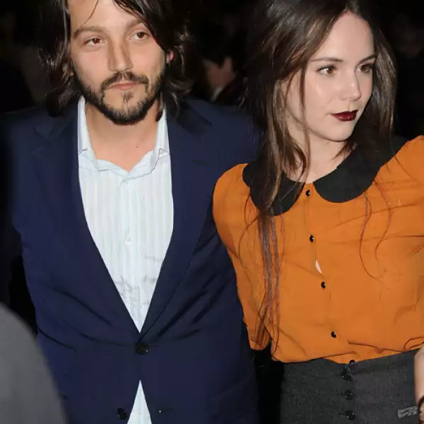 Diego Luna y su esposa, la actriz y cantante Camila Sodi.