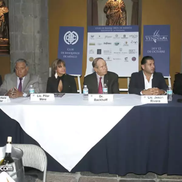 Héctor García,Arturo Aguilar,Pilar Mére,Hans Backhoff,Jesús Rivera,Ricardo Espindola