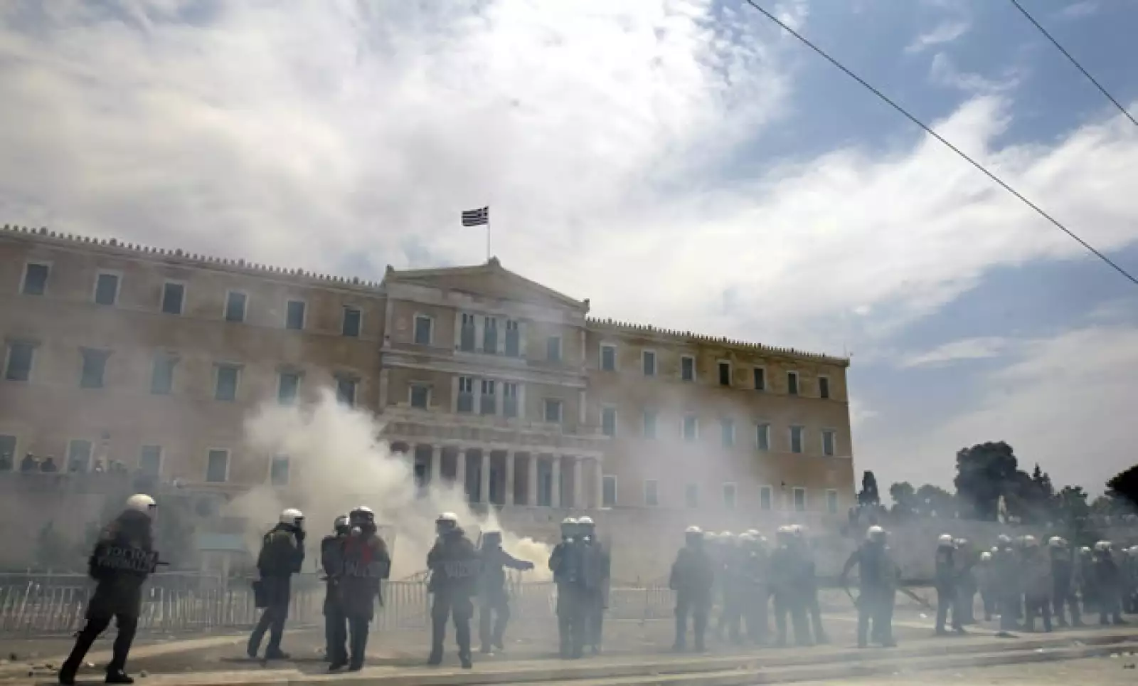 El año pasado, Grecia sufrió severos recortes, que de acuerdo con analistas, provocaron que el desempleo trepara de 11% a 16%.