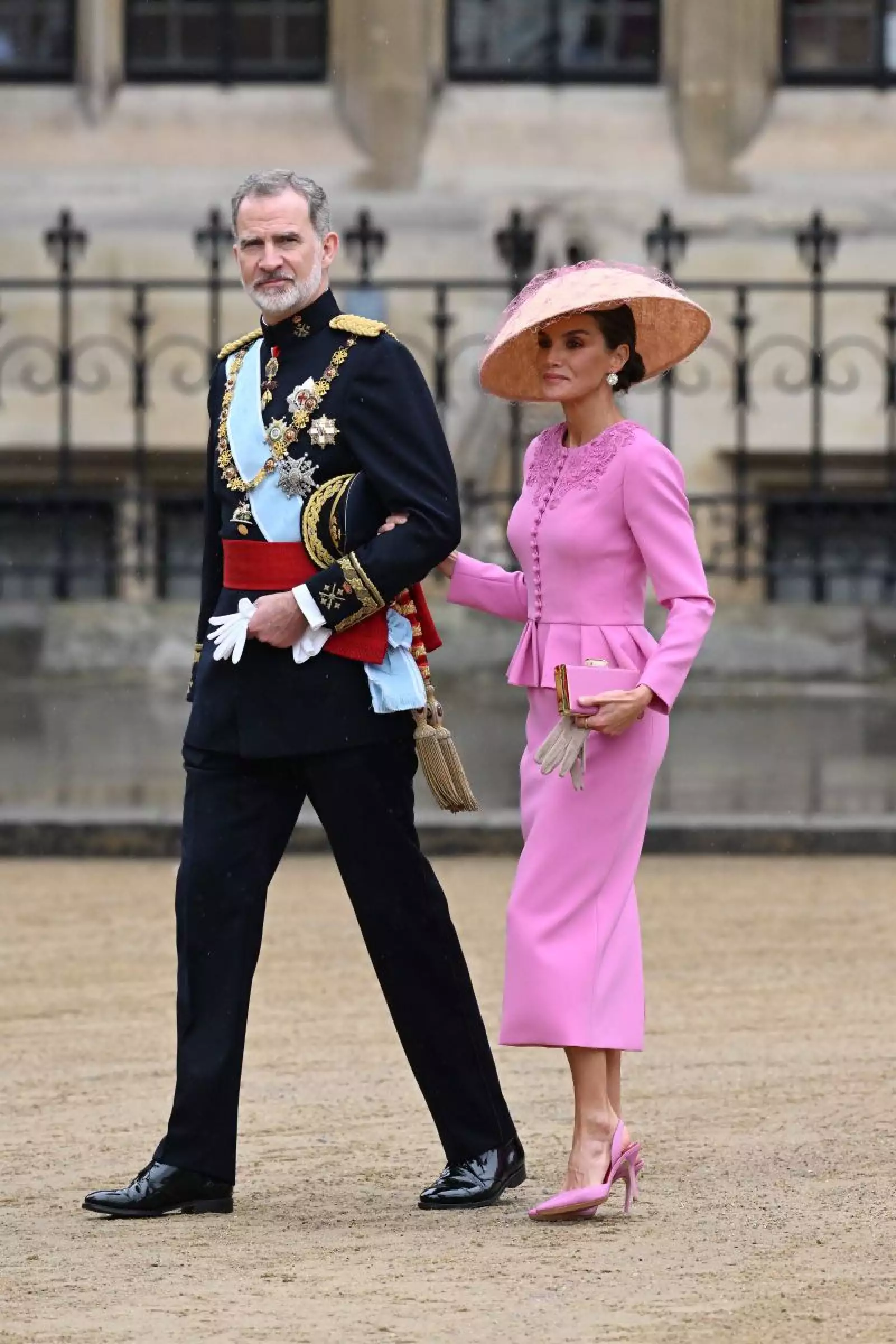 Felipe VI y Letizia de España en la coronación del rey Carlos III