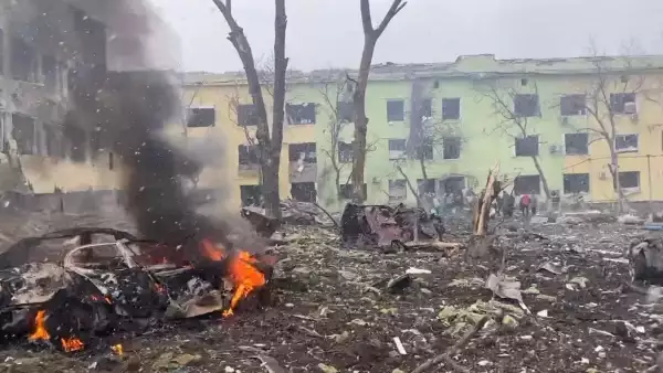 mariupol-bombardeo-hospital-pediatrico