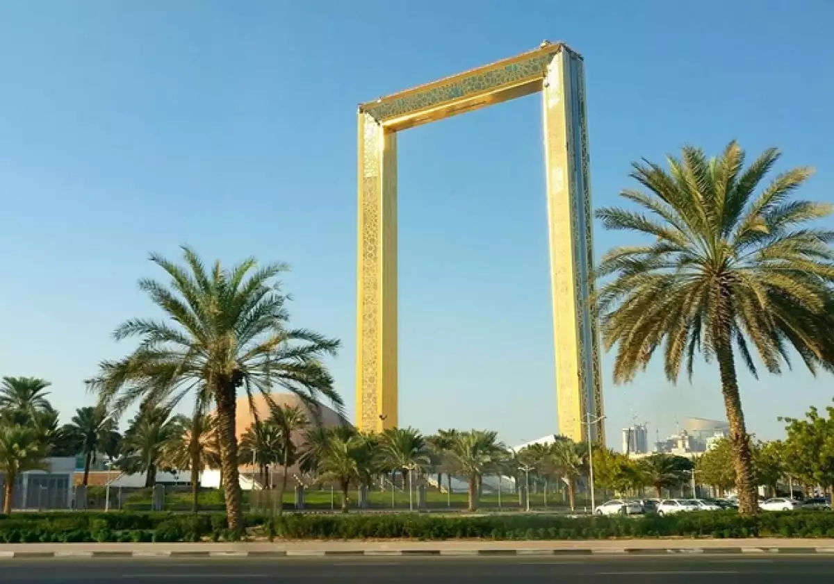 dubai-frame