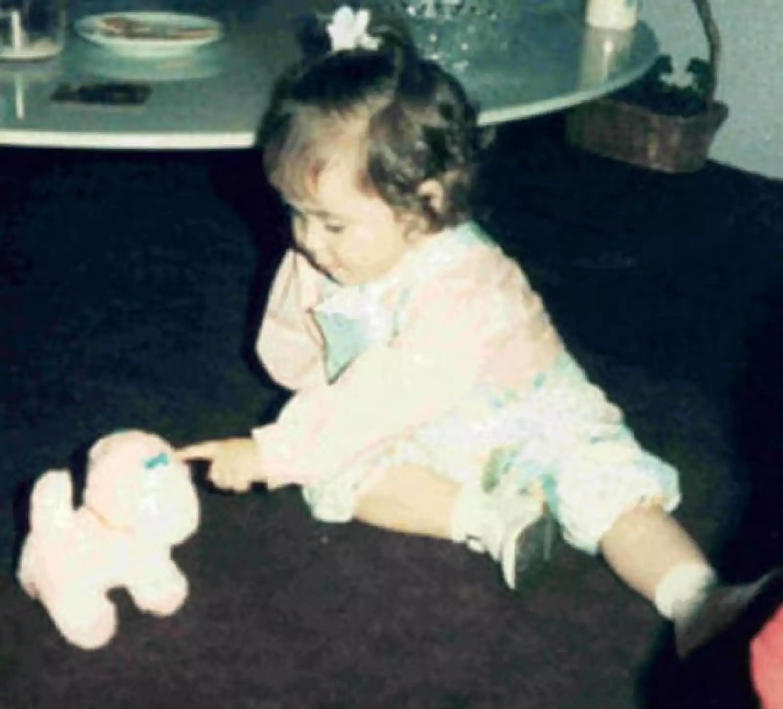 1983. 7 meses