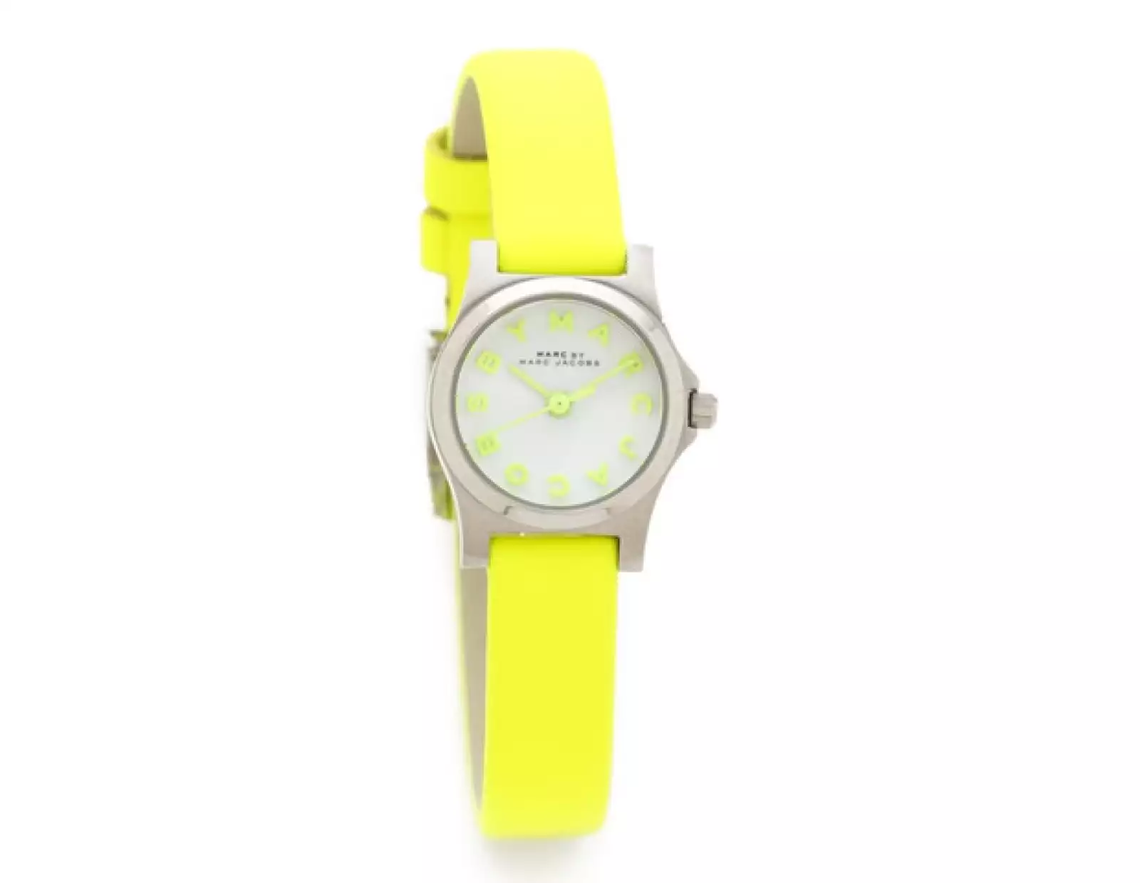 Los colores neón regresan para encender la temporada de verano y súmarle energía a tu outfit.