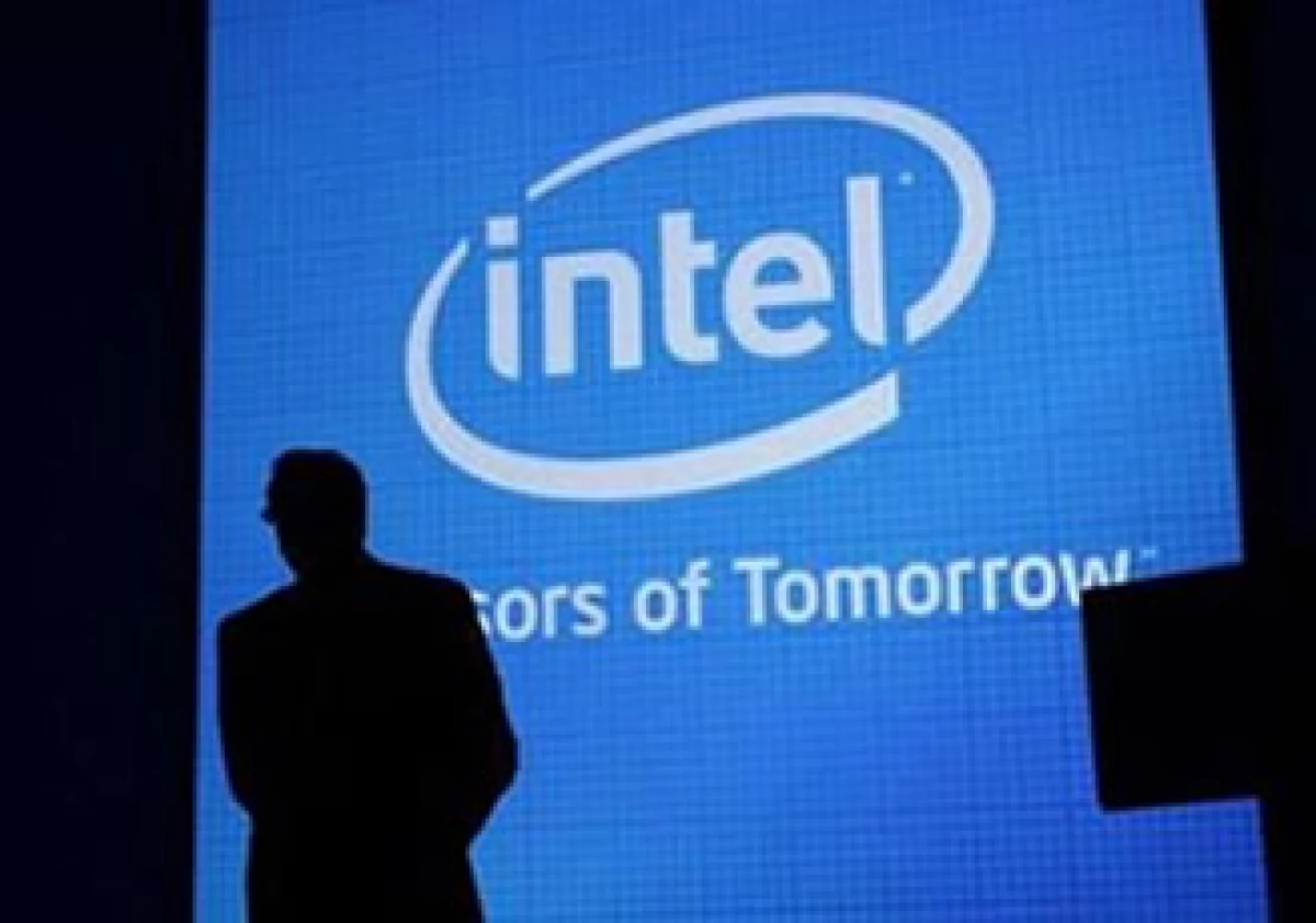 Por cada 600 ‘smartphones’ se requiere un procesador; es un mercado que alcanzará los 10,000 mdd en 5 años. (Foto: Reuters)
