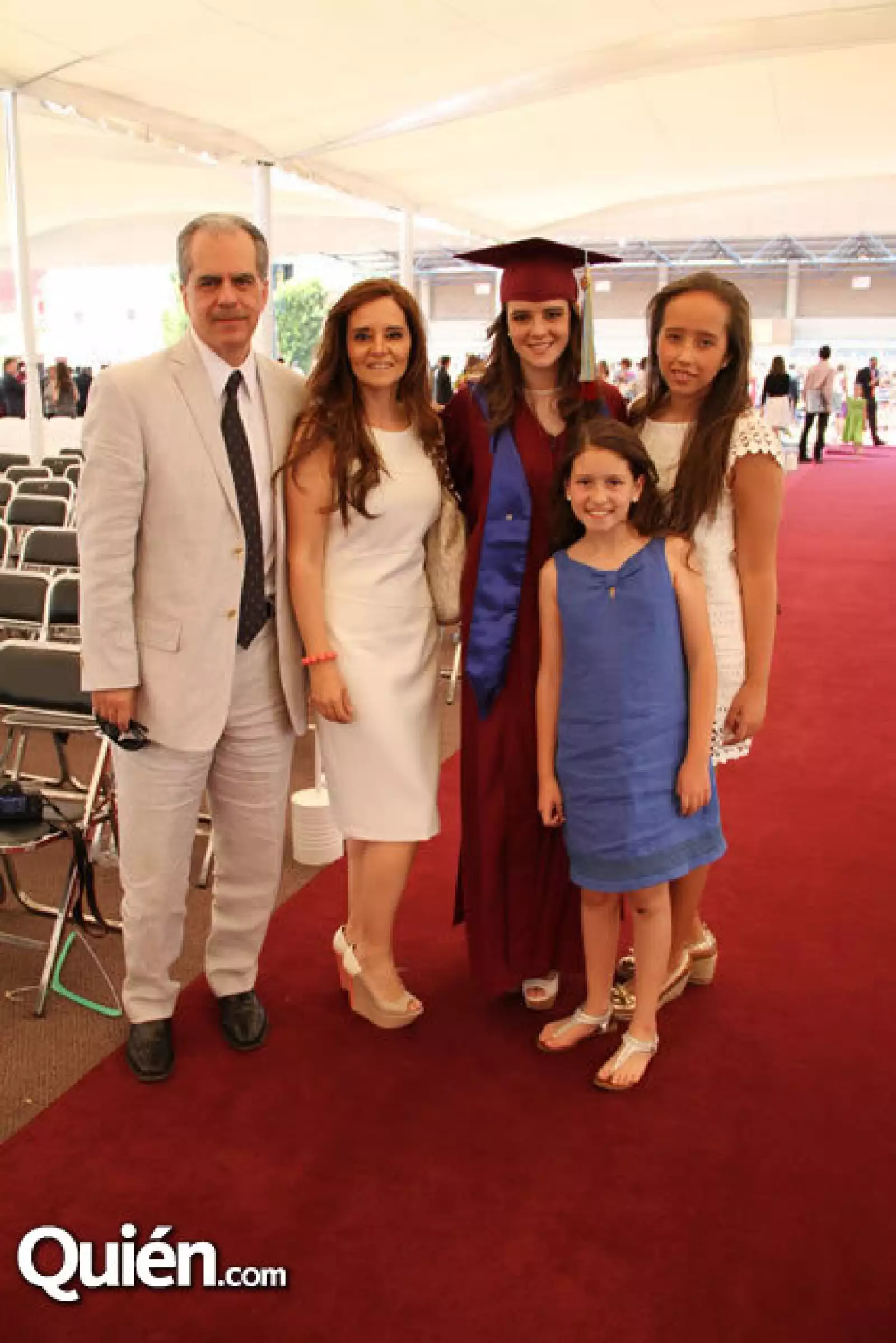 Eduardo Olivares,Aurora Olivares,Ximena Olivares,Alexa Olivares,Fernanda Dantes