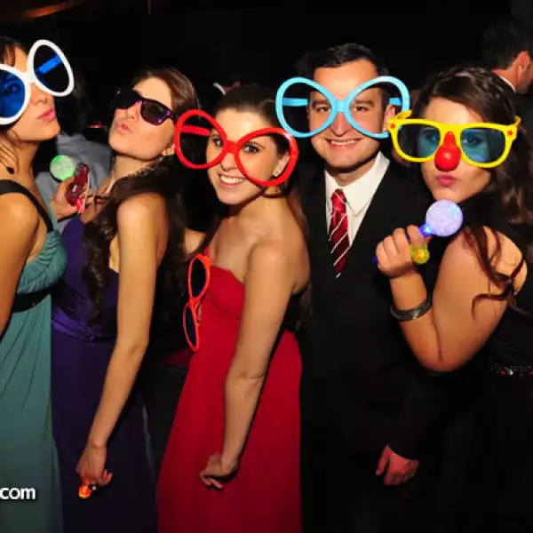 Karla Sánchez, Pau Flores, Karla Flores, Diego Hernández y Lety Orozco