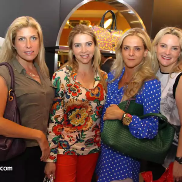 Paulina Díaz Ordaz,Clara Sámano,María Mena Y Beatriz Sámano