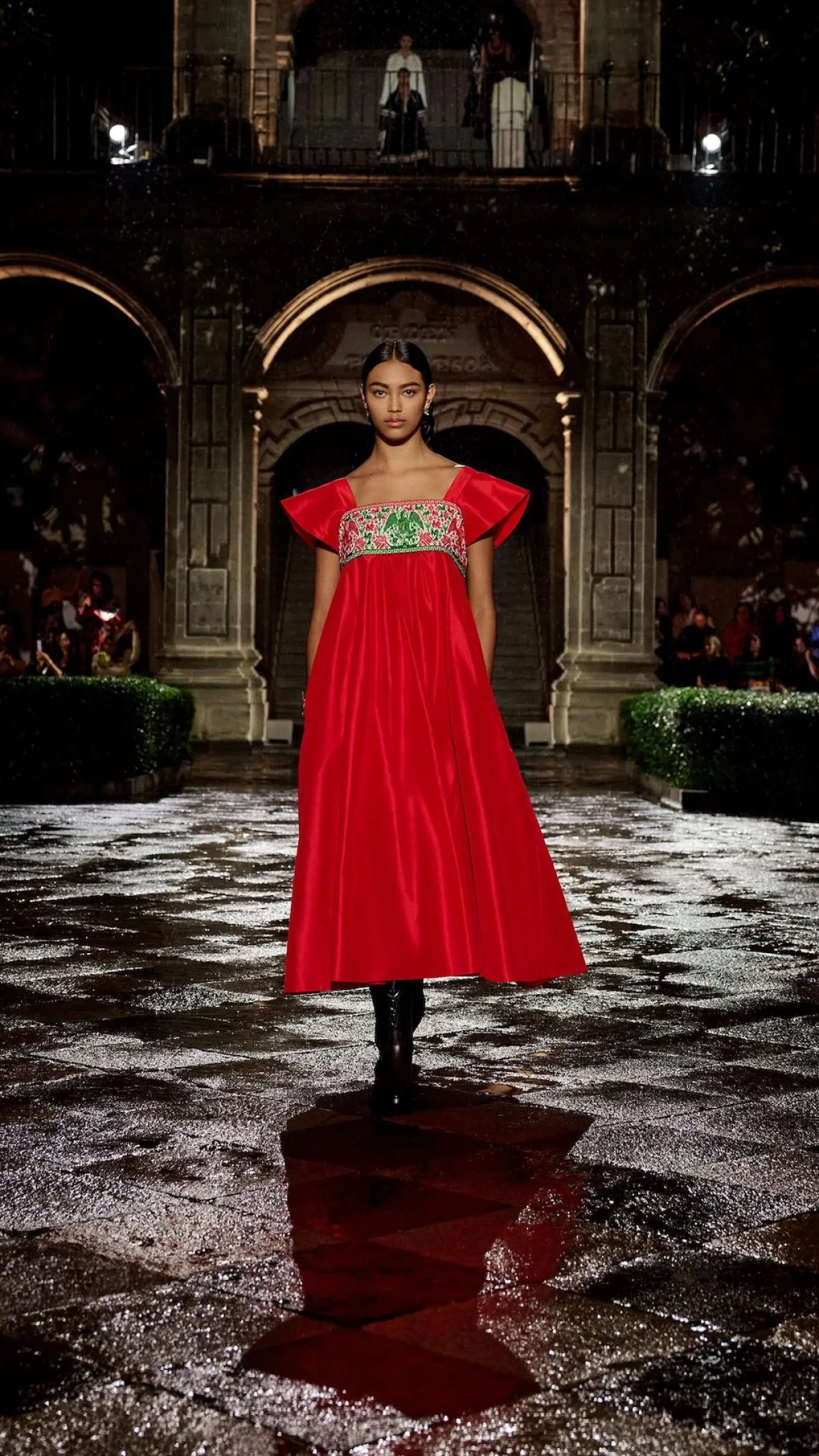 modelos-desfile-dior-mexico.jpg