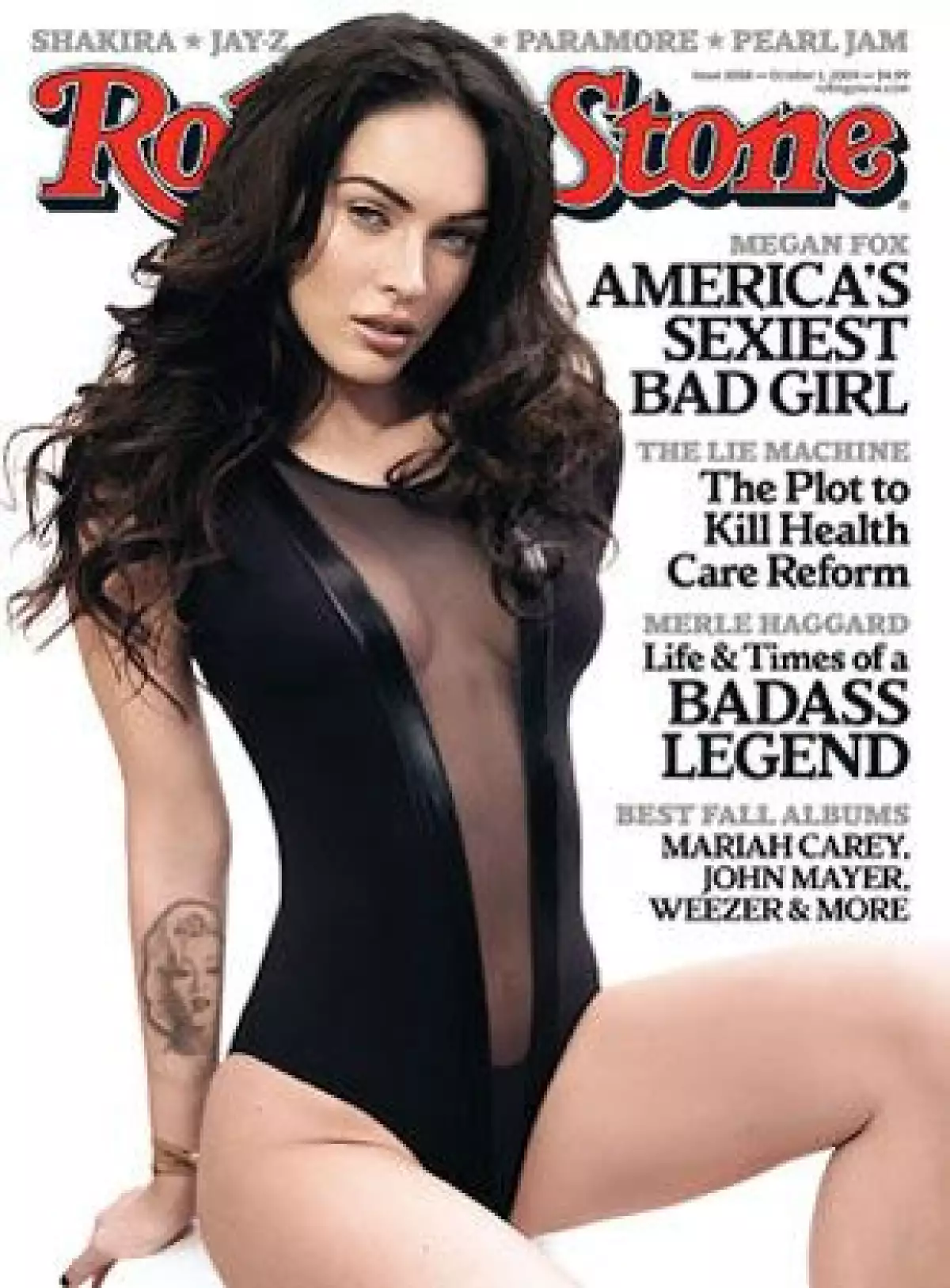 La actriz de 23 años posó para una revista de manera muy sexy y sugestiva en donde, además, confesó estar acostumbrada a cortarse a sí misma, odiarse y sentir que no es buena para nada.