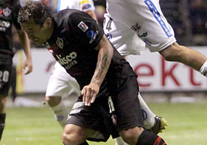 La alianza de Diversity Capital con Atlas empezó a delinearse a fines de marzo de 2008; a principios de 2009, su logo desapareció de las playeras de los futbolistas. (Foto: Notimex)