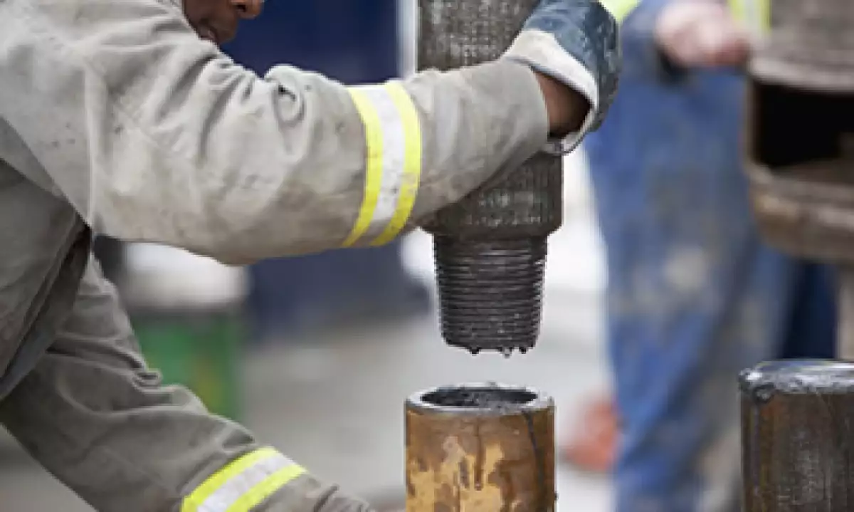 El precio del petróleo para septiembre perdió 1.50 dólares, o 1.73% esta semana. (Foto: Photos to Go)