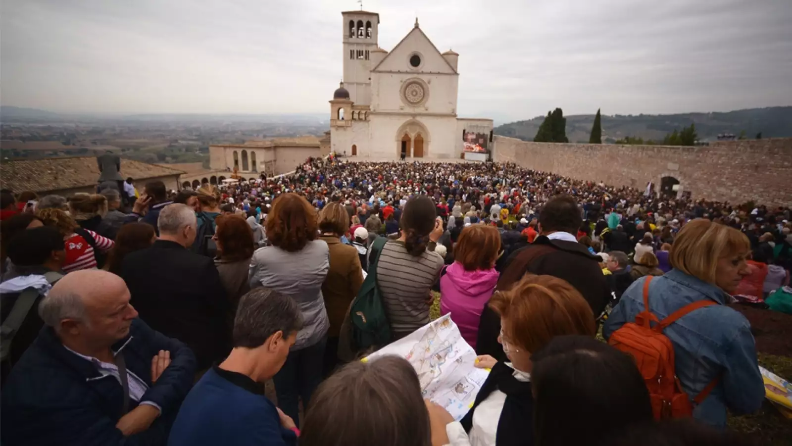 papa Francisco visita a Asis