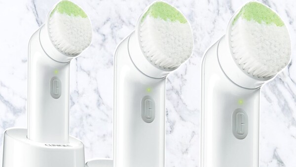 Clinique Sonic System Purifying Cleansing Brush