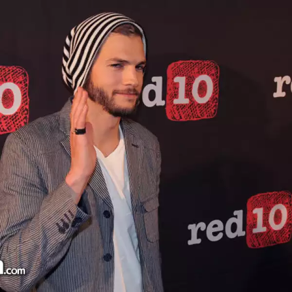 Ashton kutcher