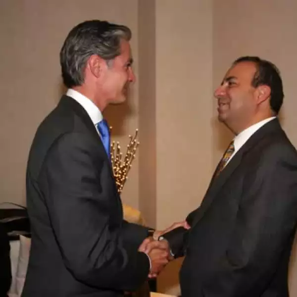 Premio Anáhuac a Laura Barrera Fortoul (Directora General DIF Edo. de México)