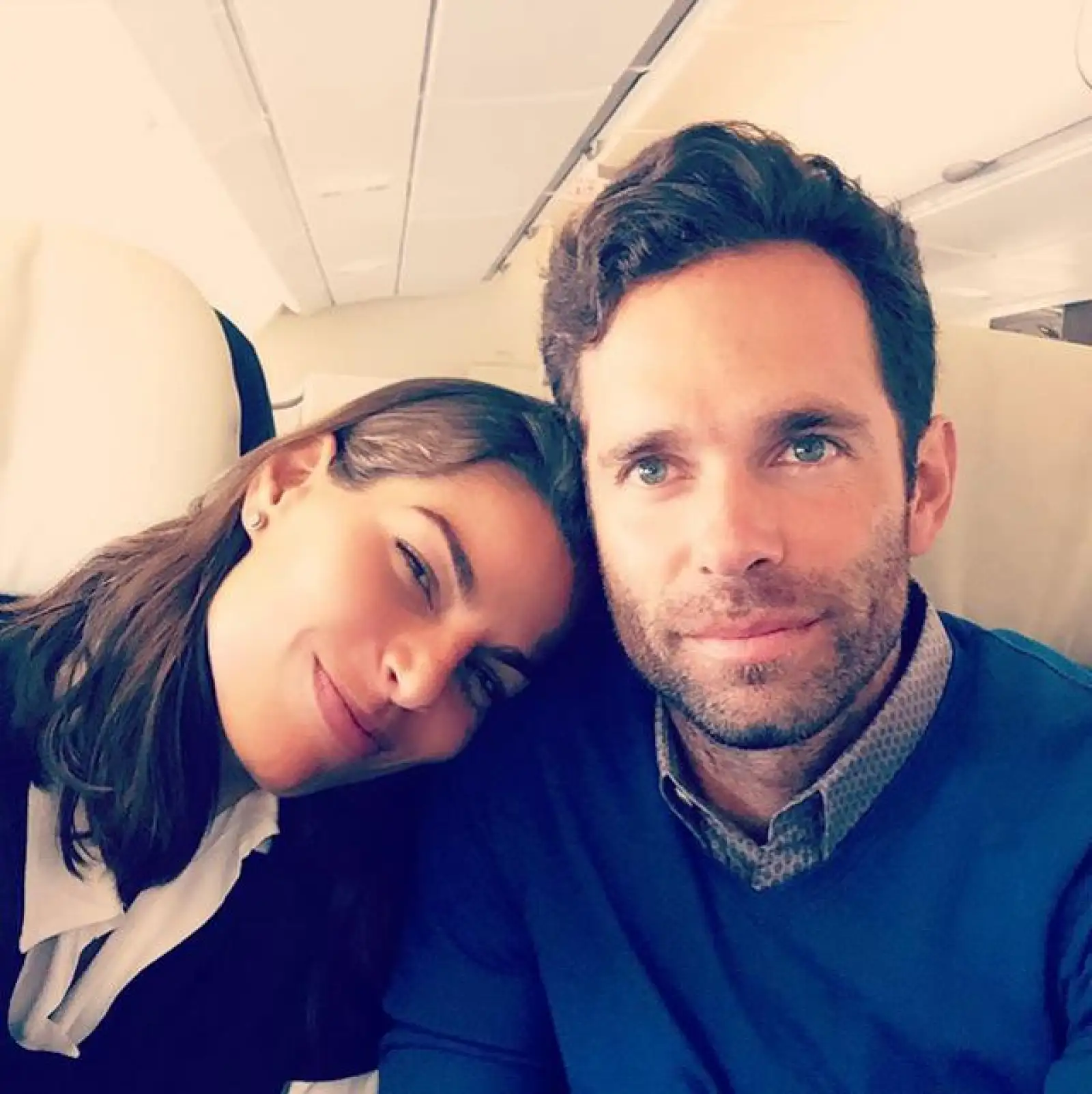 Esta foto anunciaba que la pareja partía de Europa para regresar al continente americano.