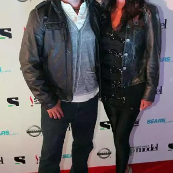 Gustavo Loza,Alejandra Barros