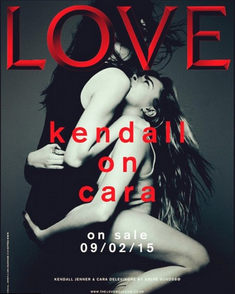 Las modelos aparecen en una sugerente pose para la revista The Love Magazine.