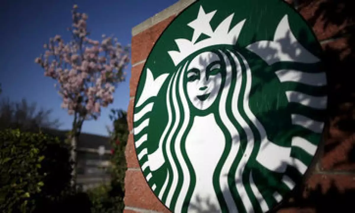 Los hackers pueden obtener fondos directos de una cuenta bancaria a través de la app de Starbucks. (Foto: Getty Images )