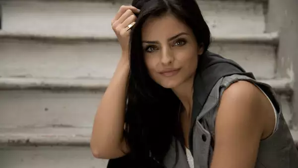 Aislinn define su estilo como un poco hippie e informal.