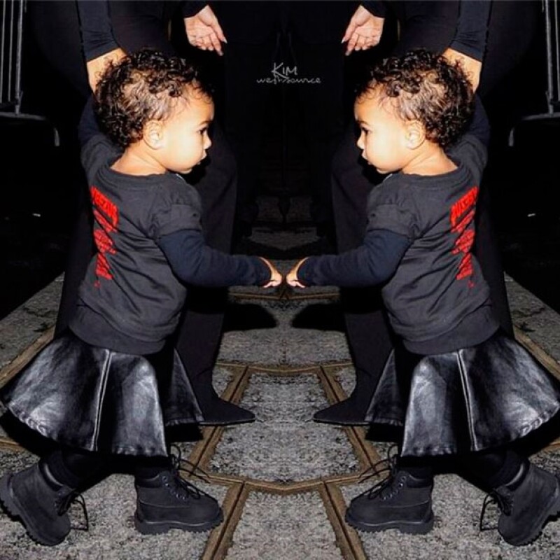 Khloé Kardashian, como orgullosa tía, compartió esta imagen del estilo de su sobrina.