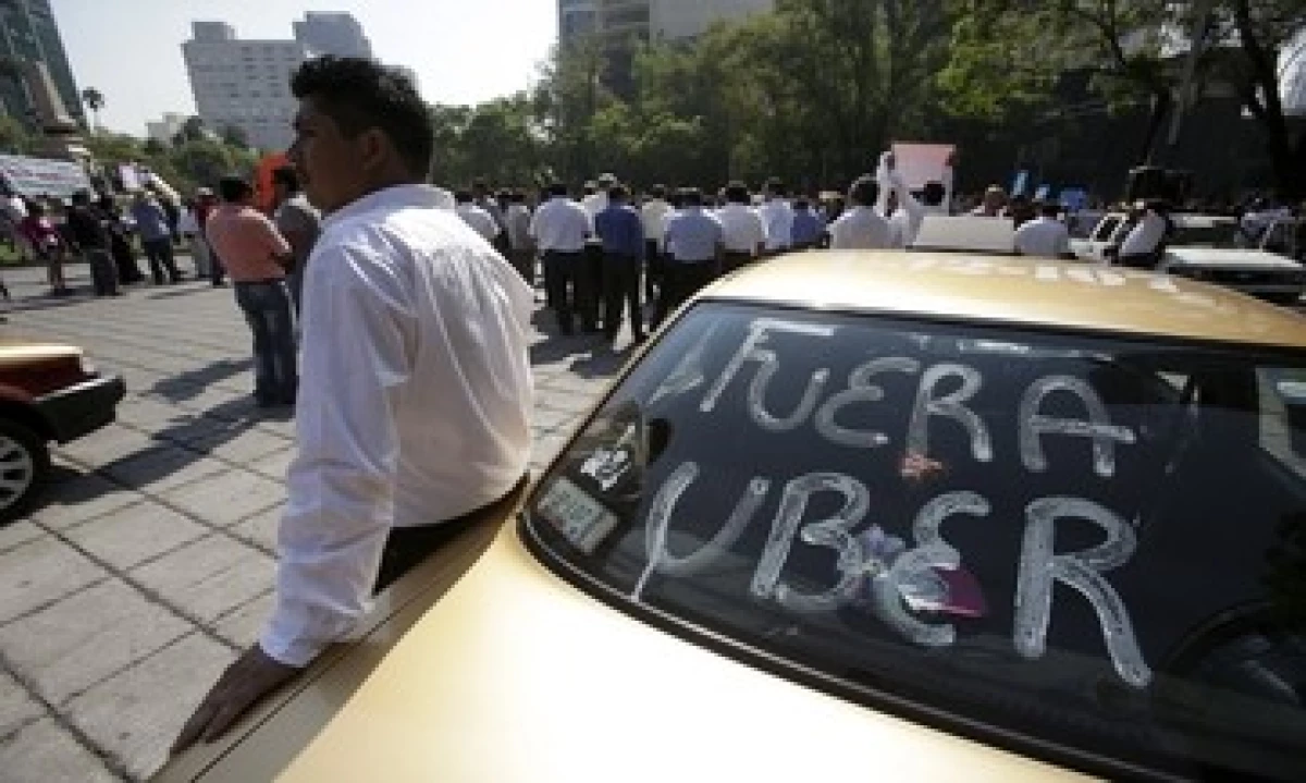 Las concentraciones afectaron vialidades como Paseo de la Reforma, Eje 2 Norte, entre otras. (Foto: Reuters )