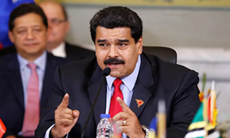 Con el desplome de los precios del crudo Venezuela ha visto retroceder en casi la mitad sus ingresos en divisas. (Foto: Reuters )