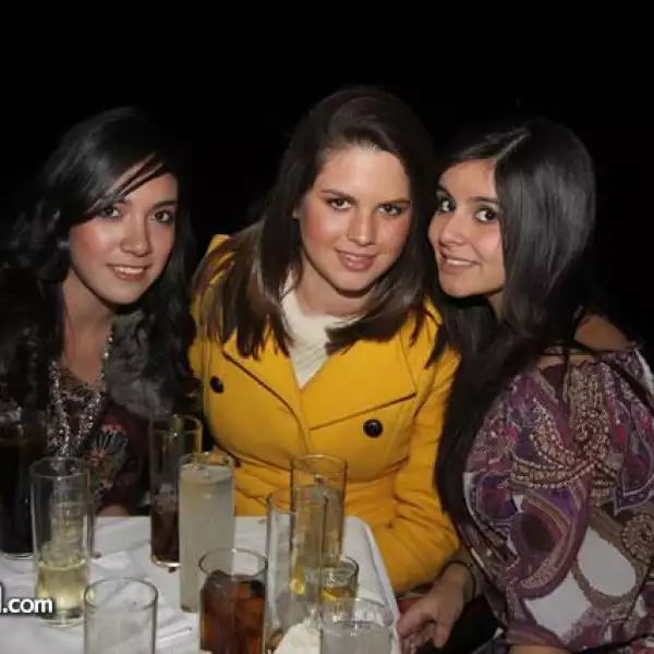 Ivonne Lavin,Cecilia Romo,Samara Flores