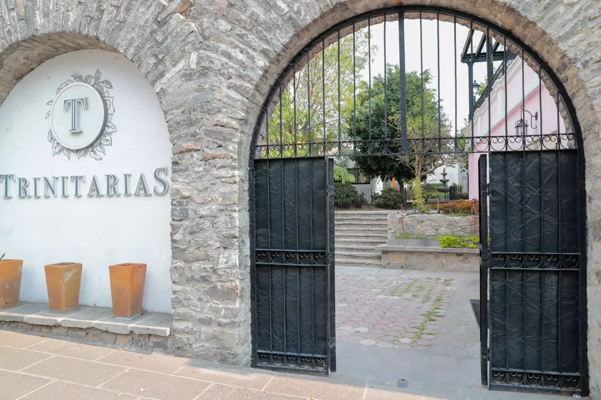 Jardín Trinitarias Lavaderos de Almoloya