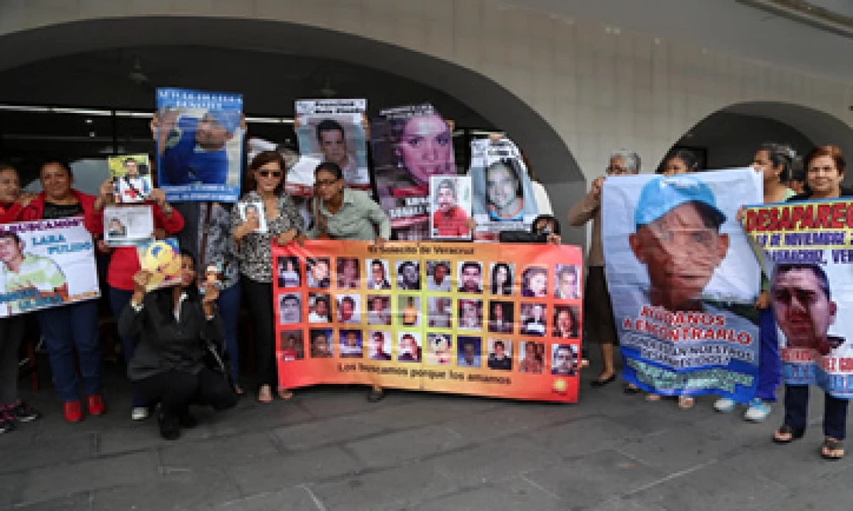 Familiares de los 5 jóvenes desaparecidos exigen la renuncia del secretario de Seguridad Pública de Veracruz. (Foto: Cuartoscuro/Archivo)