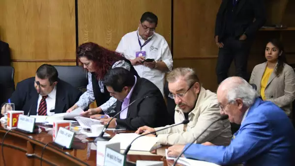 Representantes de los partidos,