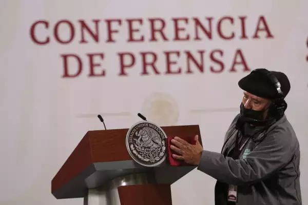 AMLO Mañanera Aniversario Benito Juárez