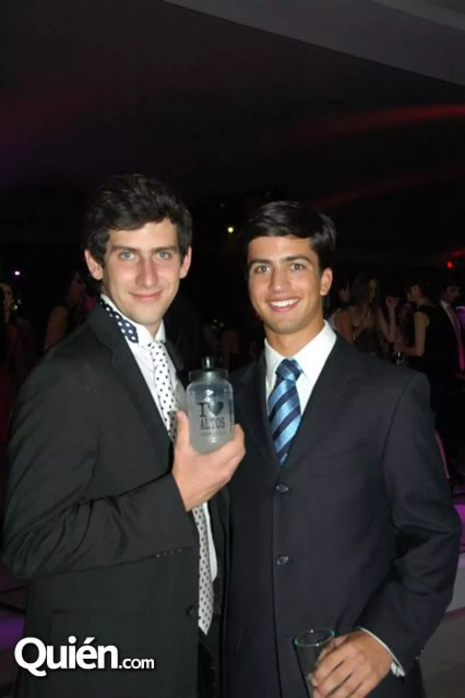 Andres Villaseñor,Elías González