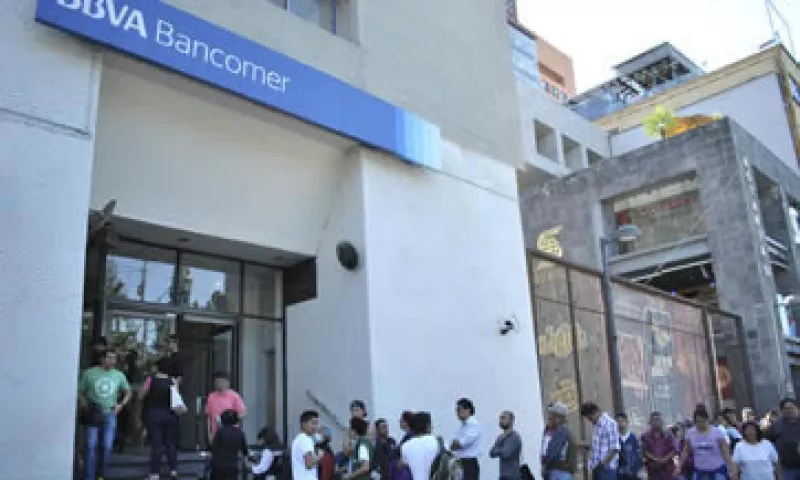 BBVA  resiste la caída del mercado inmobiliario en España gracias a ingresos del extranjero. (Foto: Archivo )