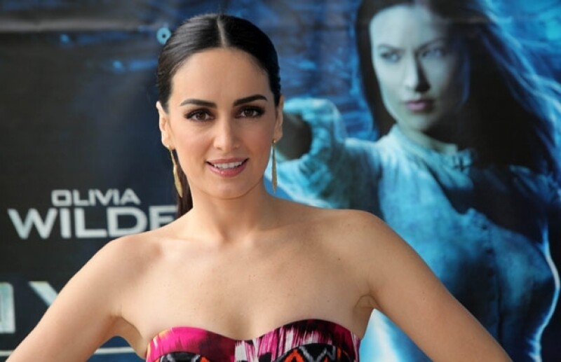 Una de las mexicanas más famosas en Hollywood podría debutar como productora este 2012.