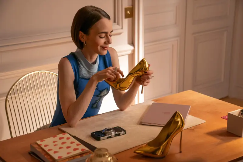 ‘Emily in Paris' revela la fecha de estreno de su última temporada y primeras imágenes