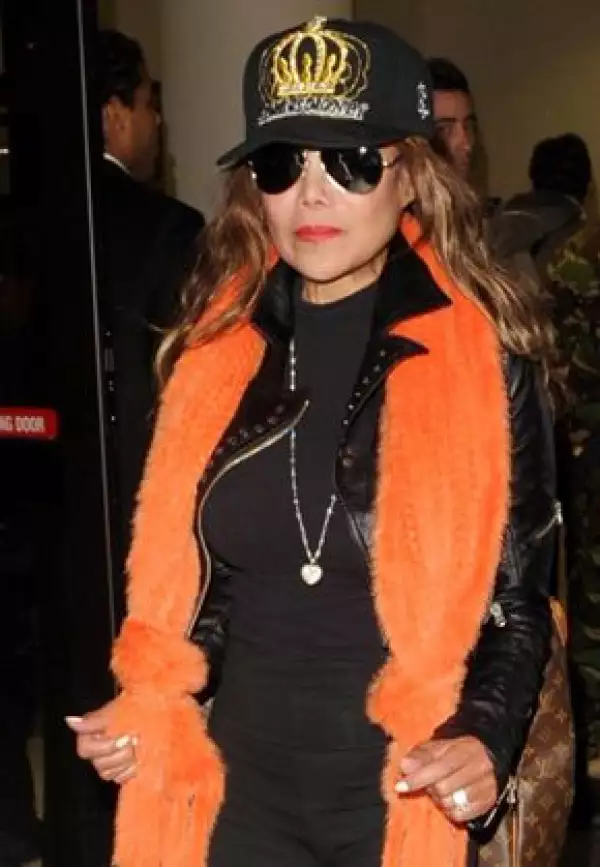 La Toya dijo que Michael valía más de mil millones de dólares.