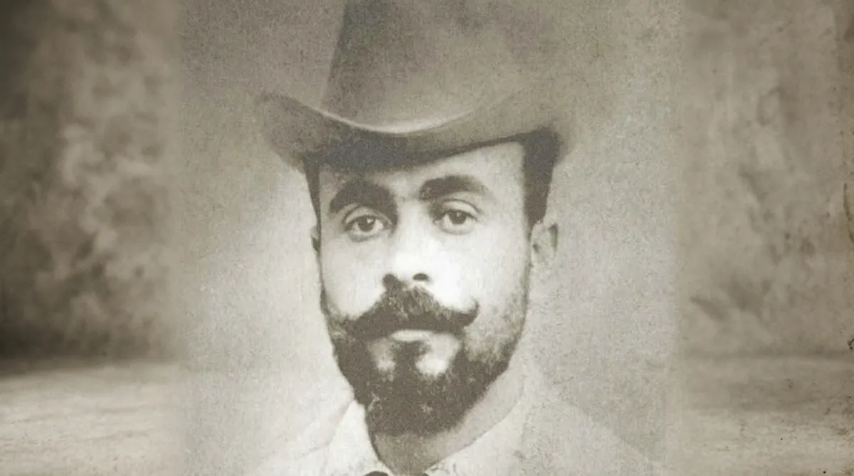 Adamo Boari fue un destacado arquitecto e ingeniero civil italiano que transformó el paisaje urbano de México a principios del siglo XX, siendo el creador y primer constructor del monumental Palacio de Bellas Artes (originalmente planeado como el nuevo Teatro Nacional) a partir de 1904.