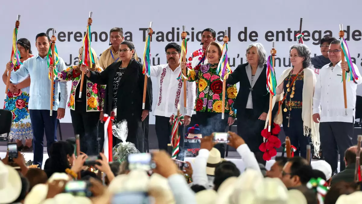 Of purification to the command cane: ministers loaded with symbolism arrive Delivery of bastons to new ministers