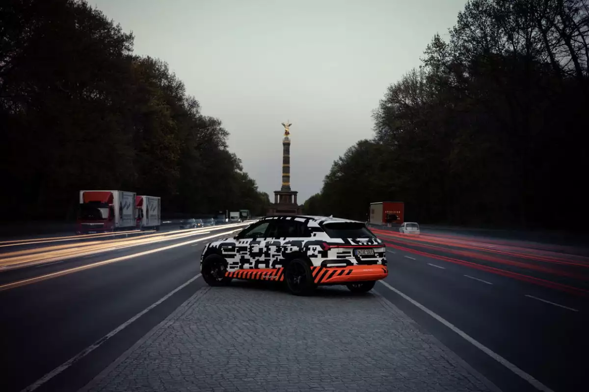 Audi e-tron ptorotype